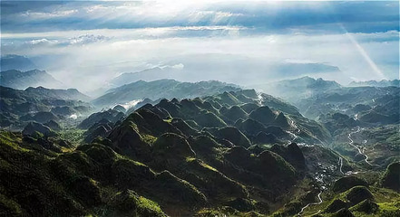 貴州六盤(pán)水:巍巍烏蒙 大美涼都 | &ldquo;油導(dǎo)游&rdquo;清涼一夏系列報(bào)道③